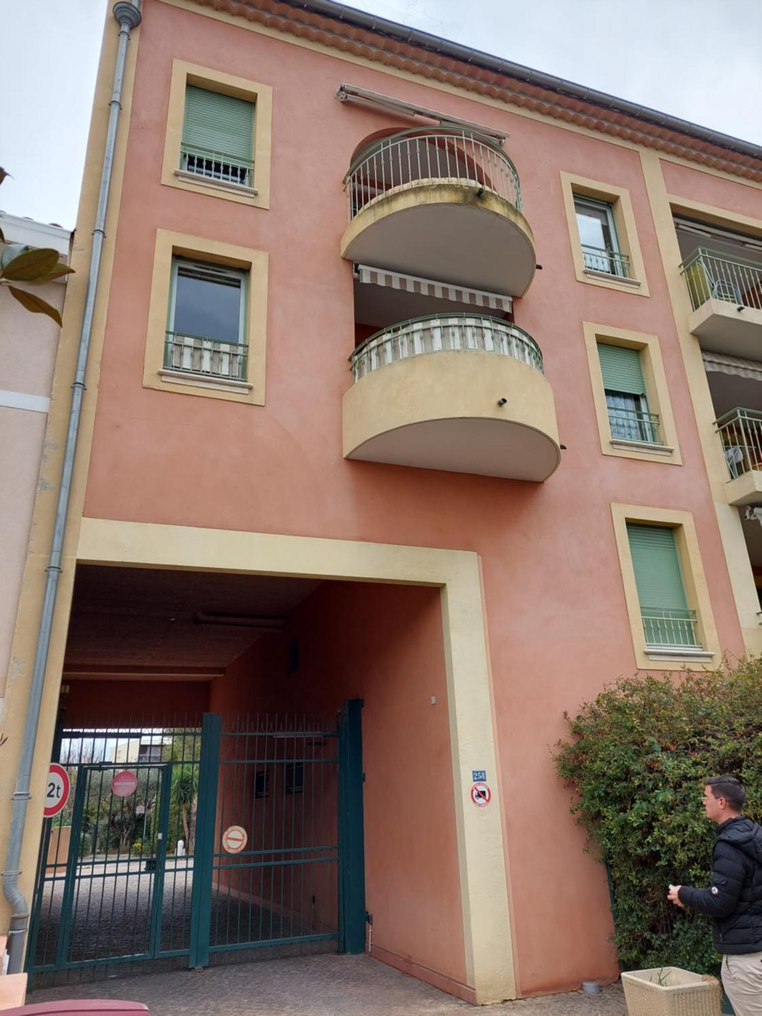 T2 Neuf Et Calme Au Coeur De Sanary Avec Terrasse Et Box Sanary-sur-Mer Exterior foto